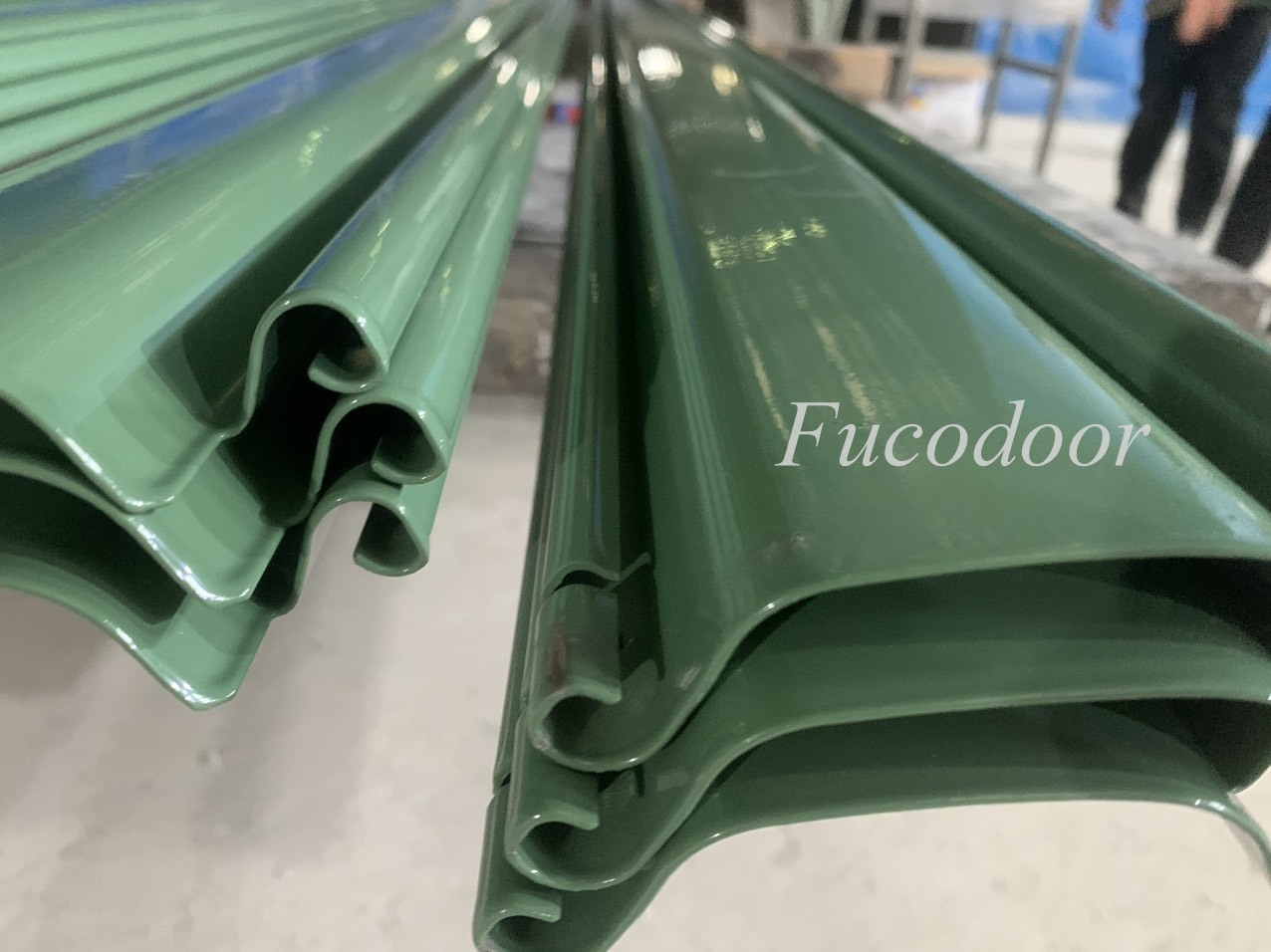 Cửa cuốn siêu trường giải pháp cho cửa kích thước lớn