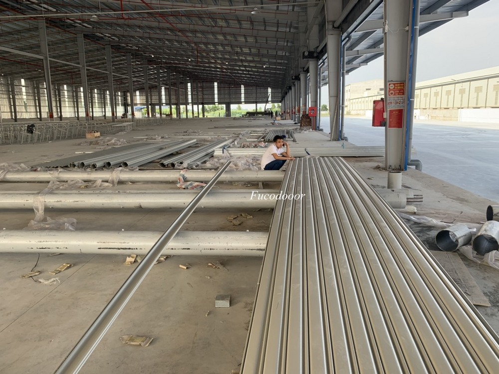 Cửa cuốn siêu trường giải pháp cho cửa kích thước lớn