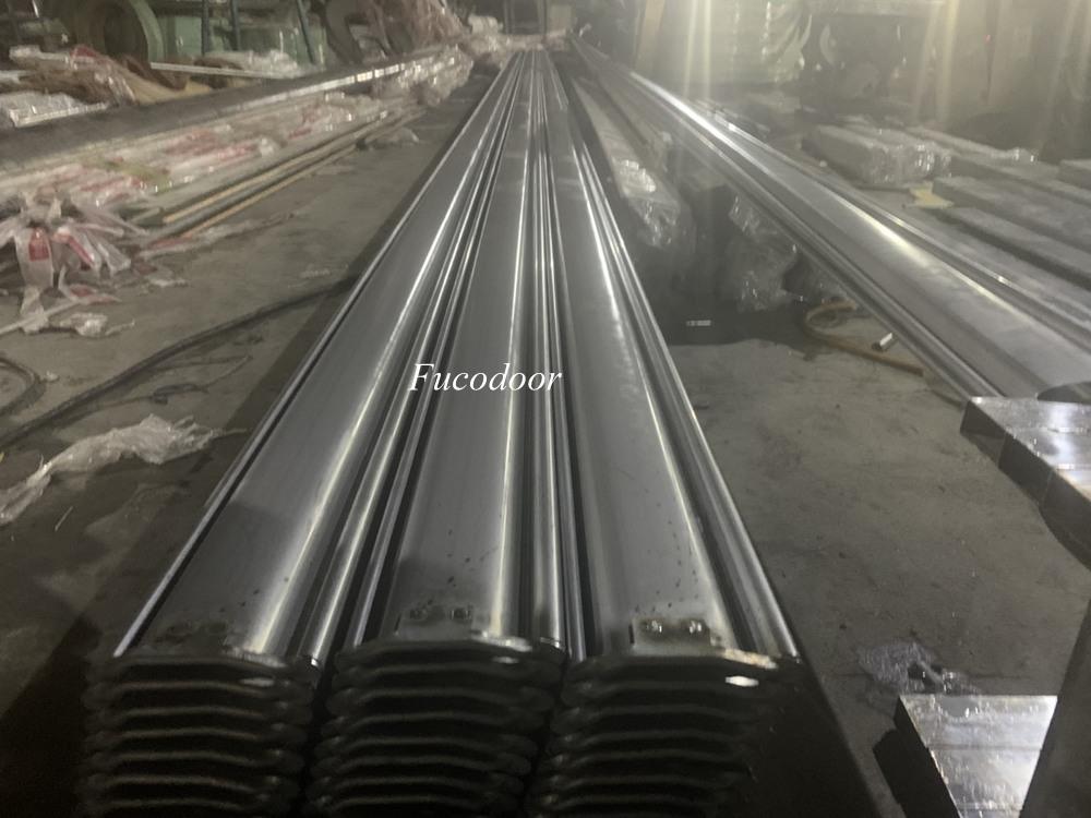 Cửa cuốn siêu trường sơn tĩnh điện dầy 1.3ly