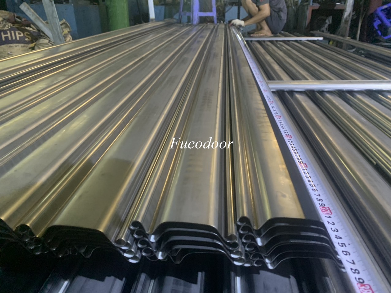 Cửa cuốn siêu trường sơn tĩnh điện dầy 1.3ly