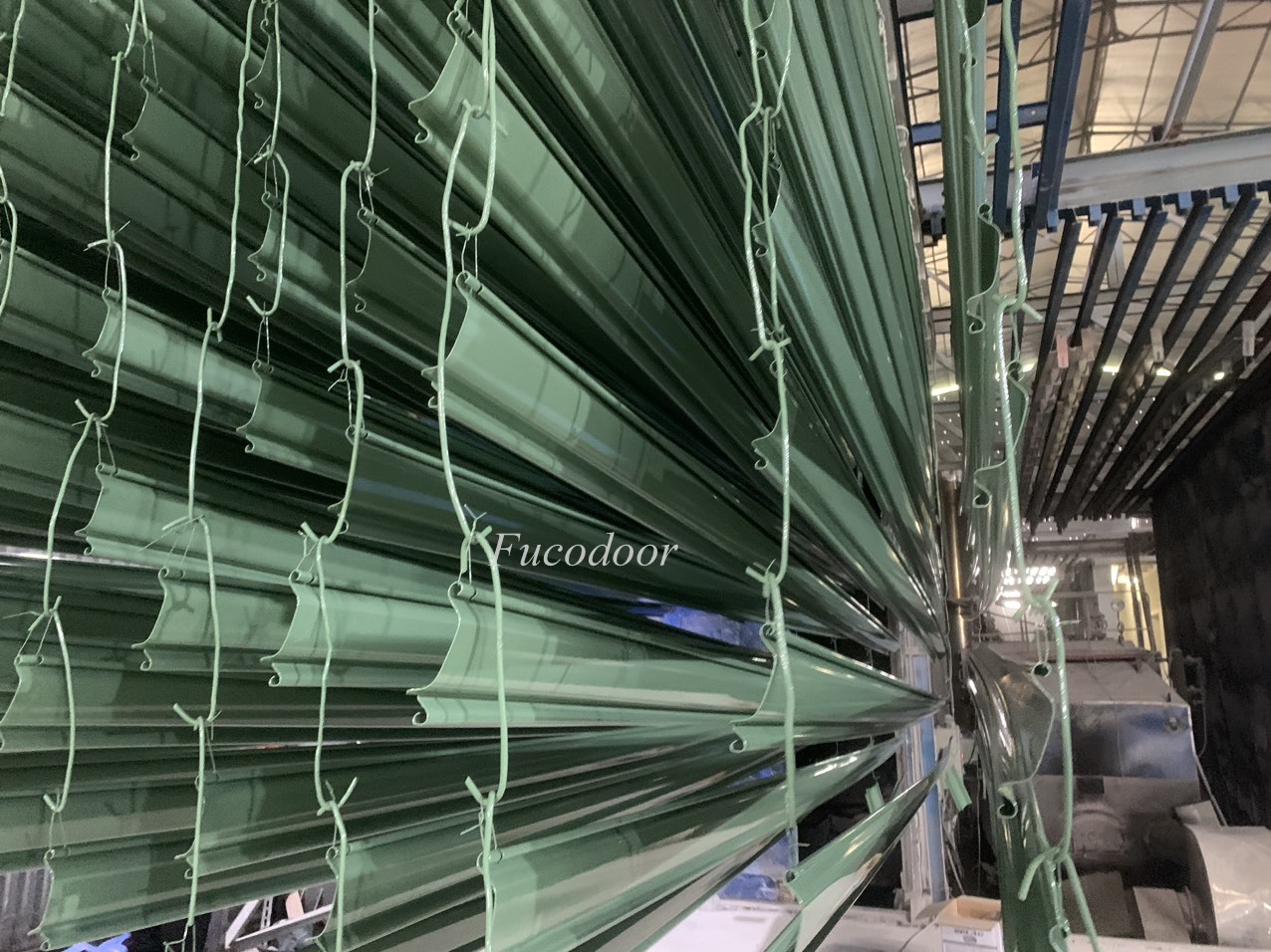 Cửa cuốn siêu trường sơn tĩnh điện dầy 1ly