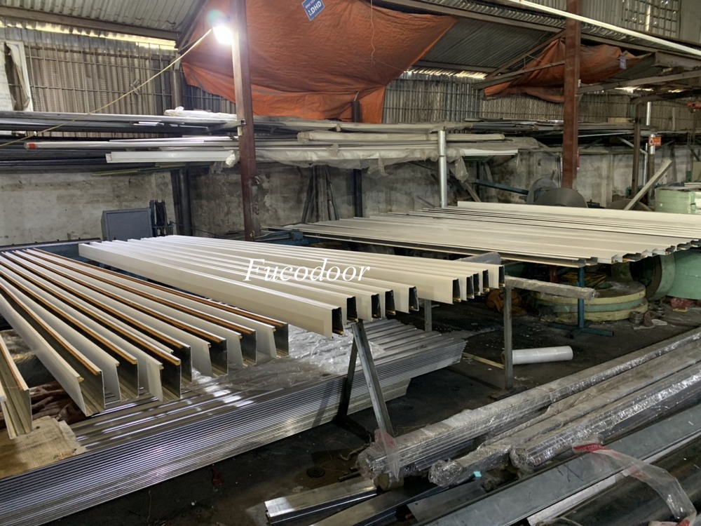 Cửa cuốn siêu trường sơn tĩnh điện dầy 1.5ly