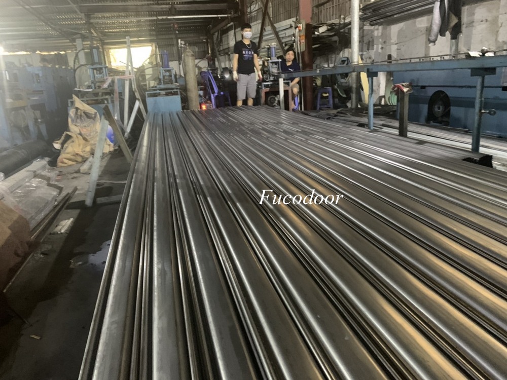 Cửa cuốn siêu trường sơn tĩnh điện dầy 1.5ly
