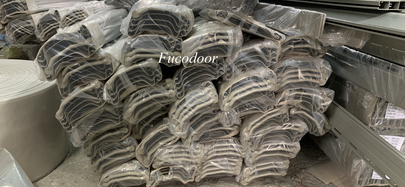 Cửa cuốn siêu trường sơn tĩnh điện dầy 1.5ly