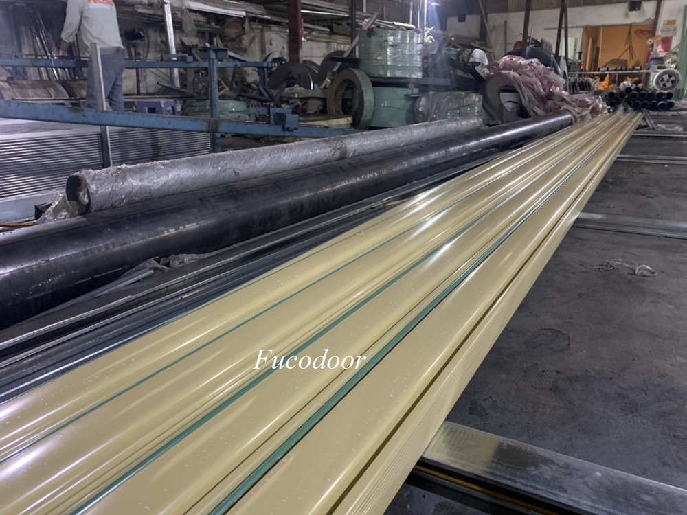 Cửa cuốn siêu trường thép mạ màu dầy 0.9ly
