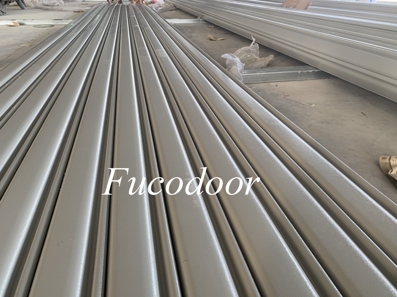 Cửa cuốn siêu trường sơn tĩnh điện dầy 1.5ly