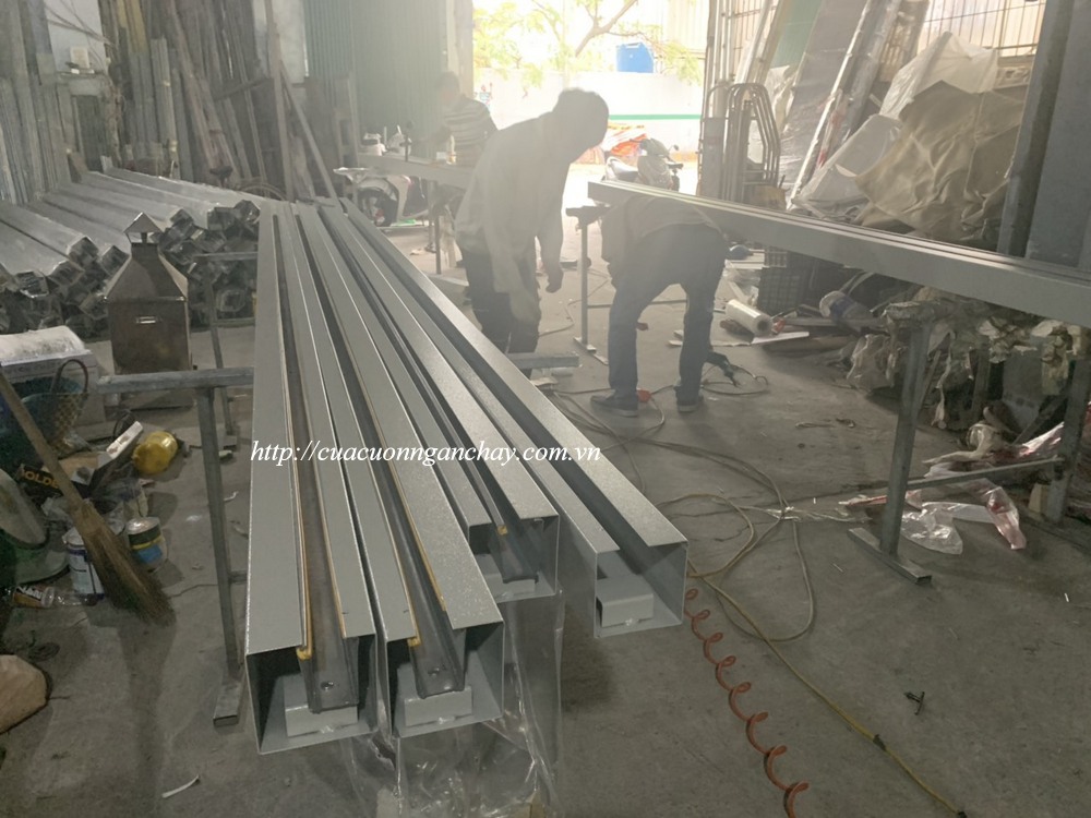Cửa cuốn siêu trường 2 lớp
