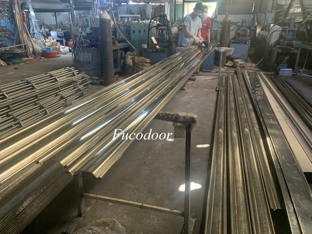 Cửa cuốn siêu trường INOX độ dầy 1.2ly