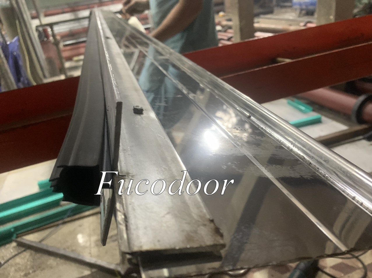 Cửa cuốn song ngang hộp 20x20 INOX 304