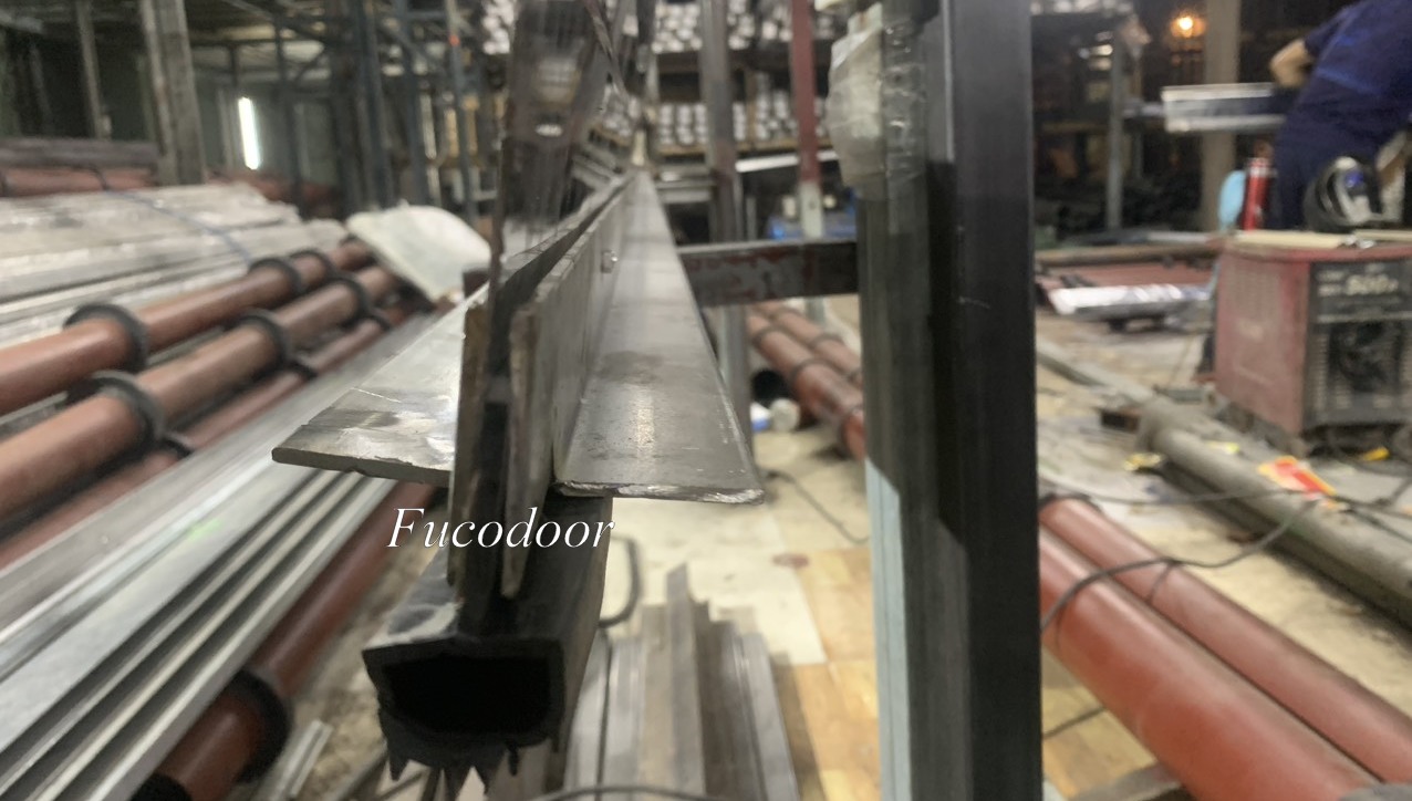 Cửa cuốn song ngang INOX ống tròn phi 19 INOX 304