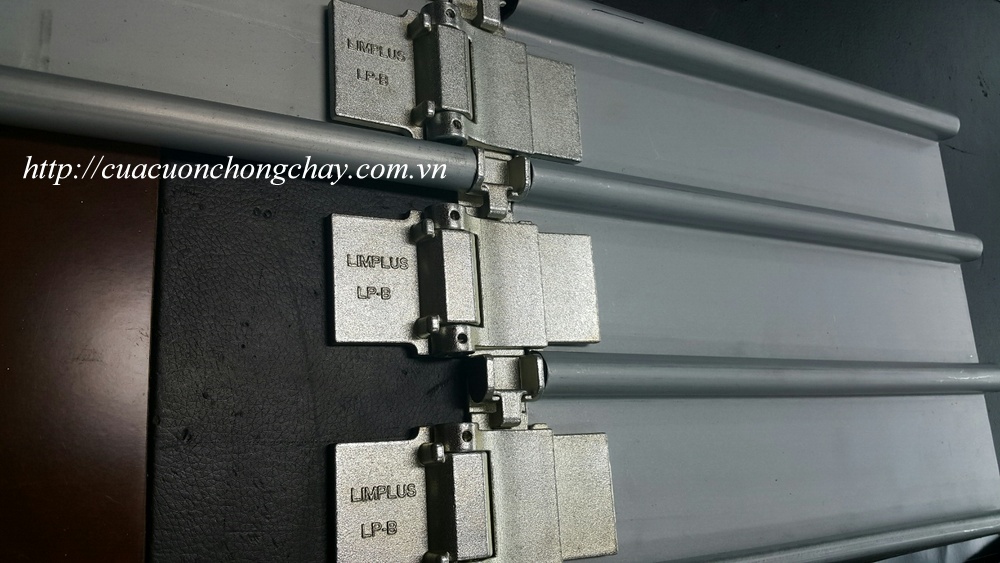bản lề cửa cuốn chống cháy EGI thiết kế