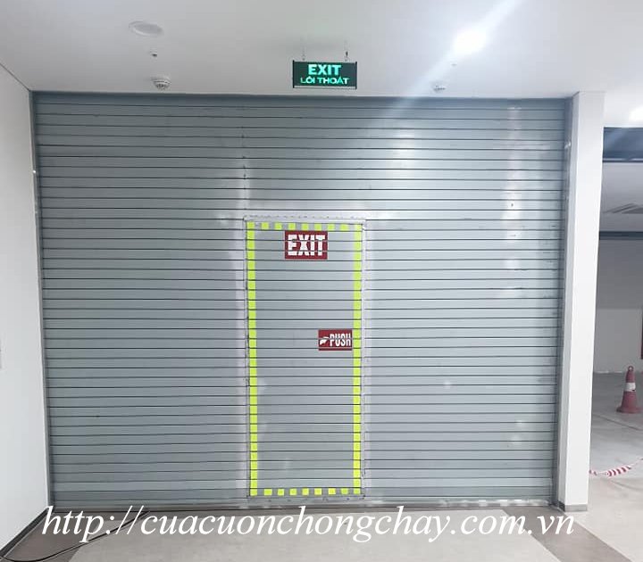 Rolling doors against fire, fire-fighting commercial centers