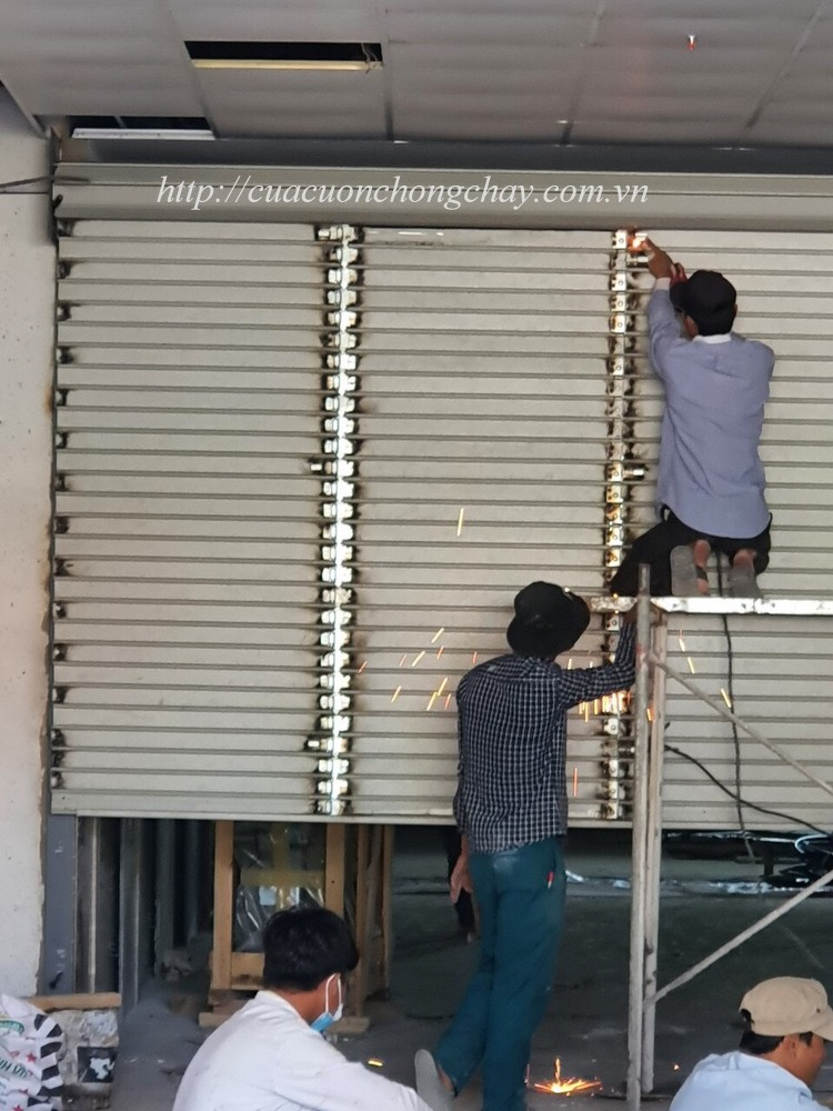báo giá cửa cuốn chống cháy exit