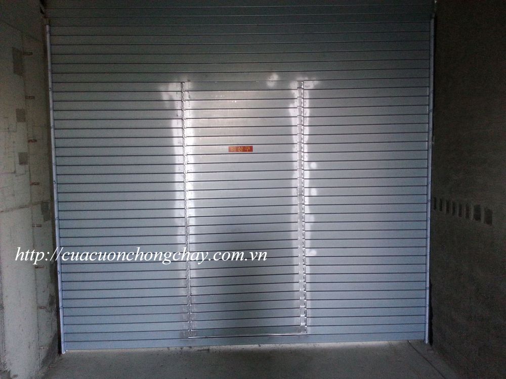 Cửa sập ngăn cháy có cửa phụ, Fire shutter door korea