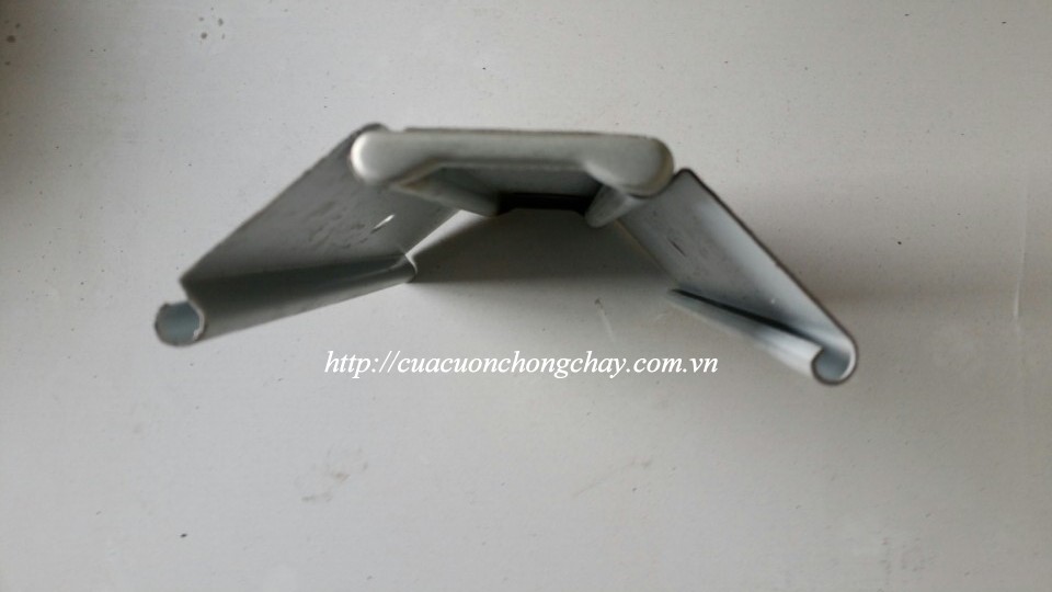 lá cửa cuốn chống cháy EGI thiết kế