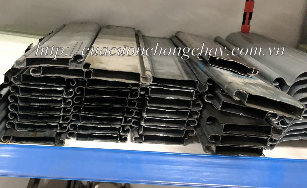 Cửa cuốn chống cháy bằng thép 2 lớp tại Hà Nội, Sài Gòn