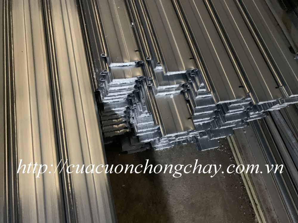 Cửa cuốn ngăn cháy, chống cháy trung tâm thương mại, Rolling doors against fire, fire-fighting commercial centers