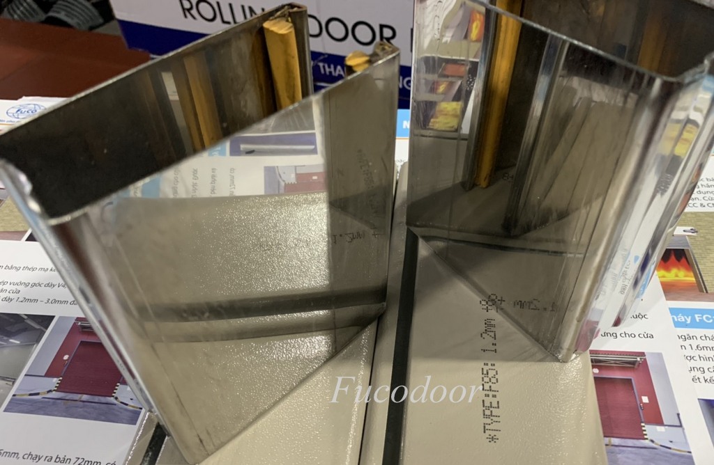 Cửa cuốn chống cháy 1 lớp INOX korea