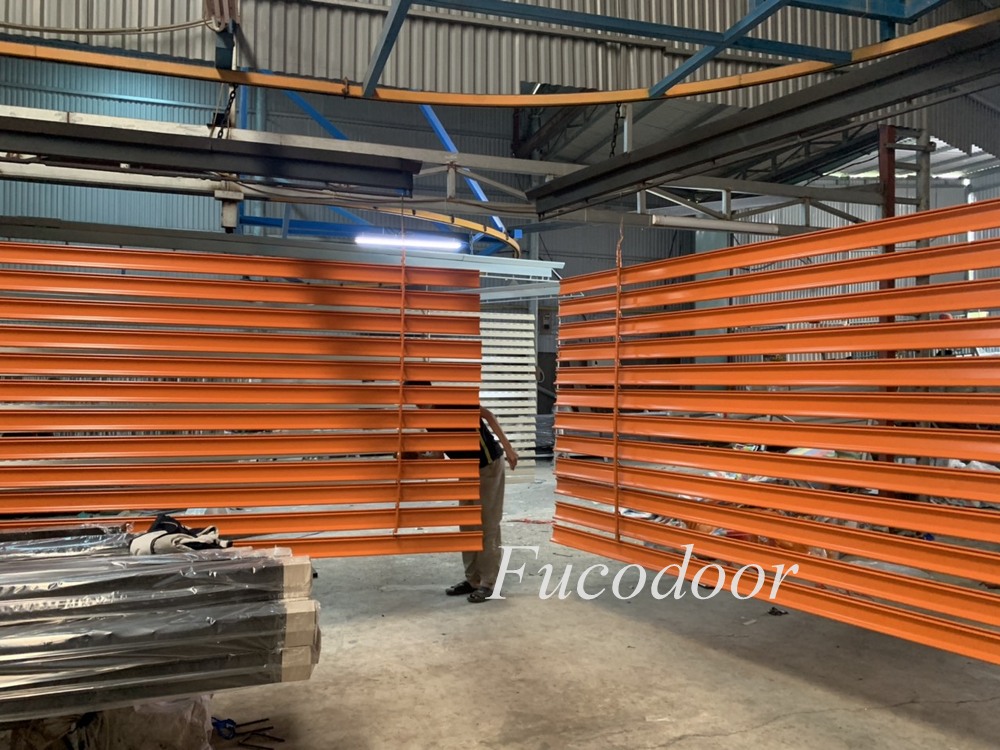 Cửa cuốn chống cháy bằng thép được thiết kế tự động đóng trong trường hợp hỏa hoạn