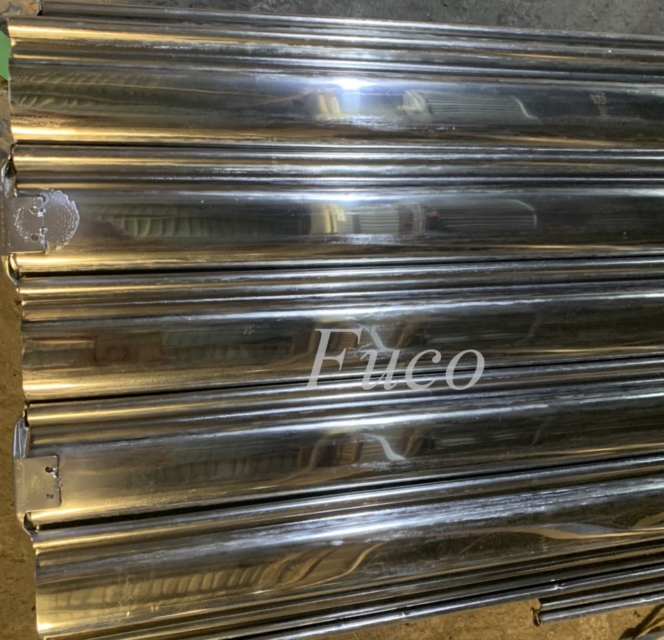 giá cửa cuốn đài loan inox