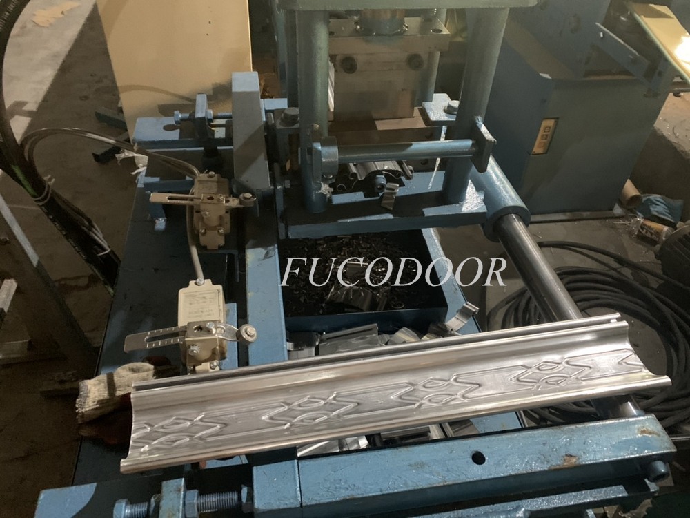 Cửa cuốn Đài Loan, giá cửa cuốn tại hà nội, cửa cuốn 