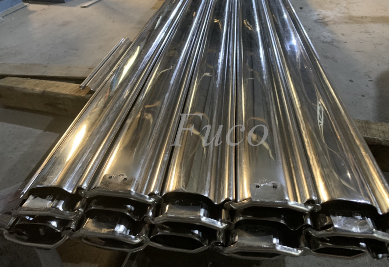 giá cửa cuốn đài loan inox