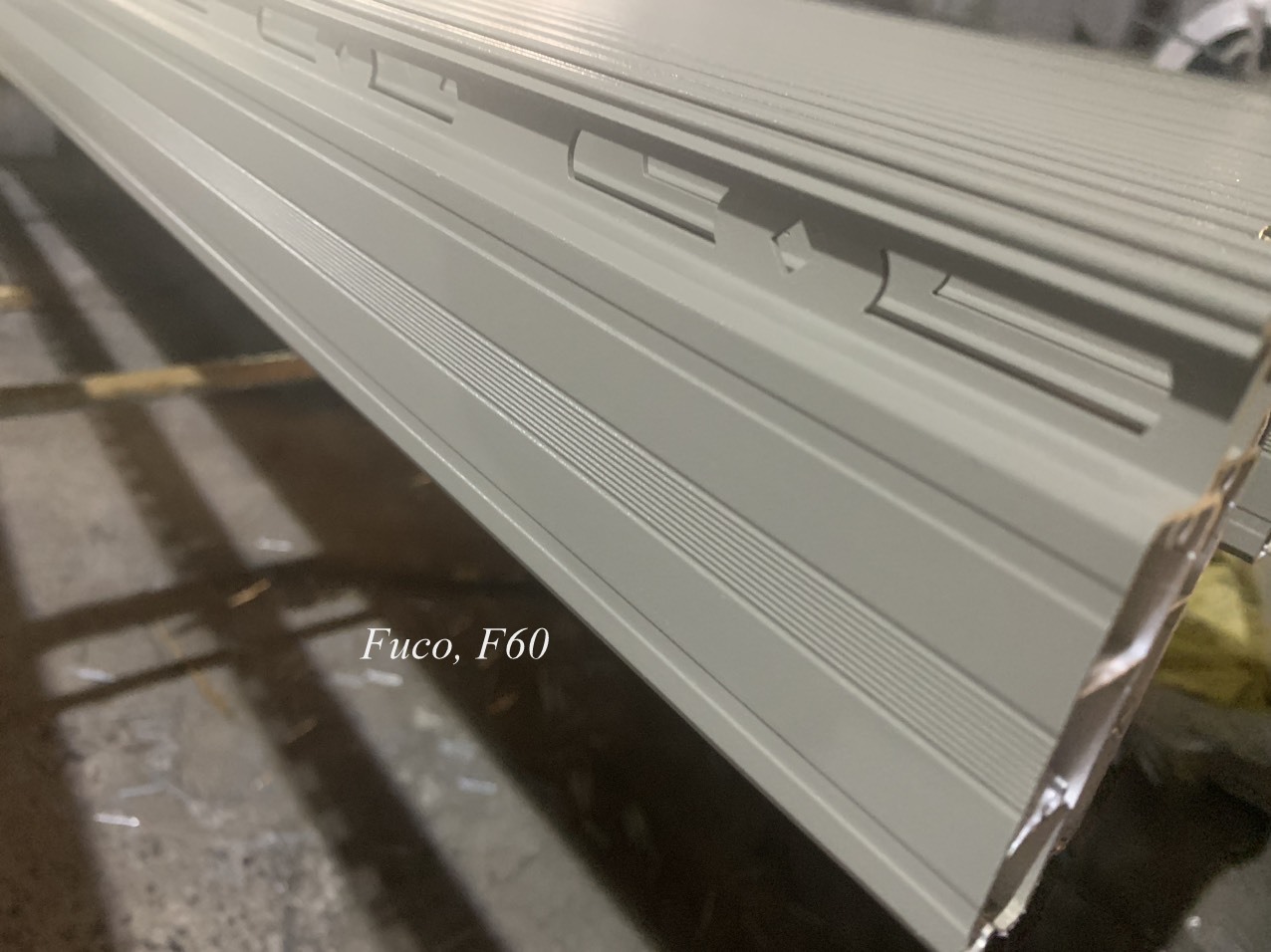 mẫu cửa cuốn khe thoáng nhôm, công nghệ Đức Fuco, mẫu F60