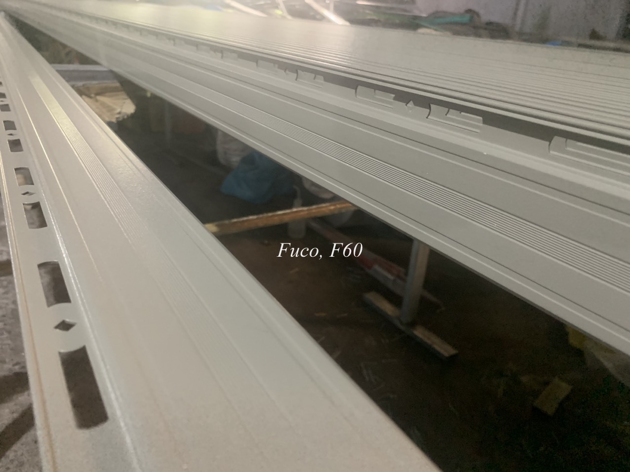 mẫu cửa cuốn khe thoáng nhôm, công nghệ Đức Fuco, mẫu F60