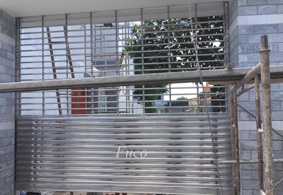 Cửa cuốn song ngang ống tròn 19 và phi 21, INOX 201 và INOX 304