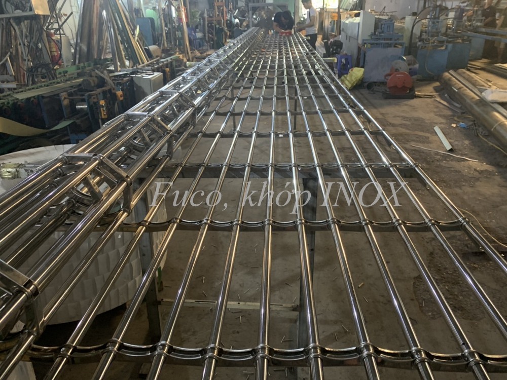 cửa cuốn song ngang  inox 304