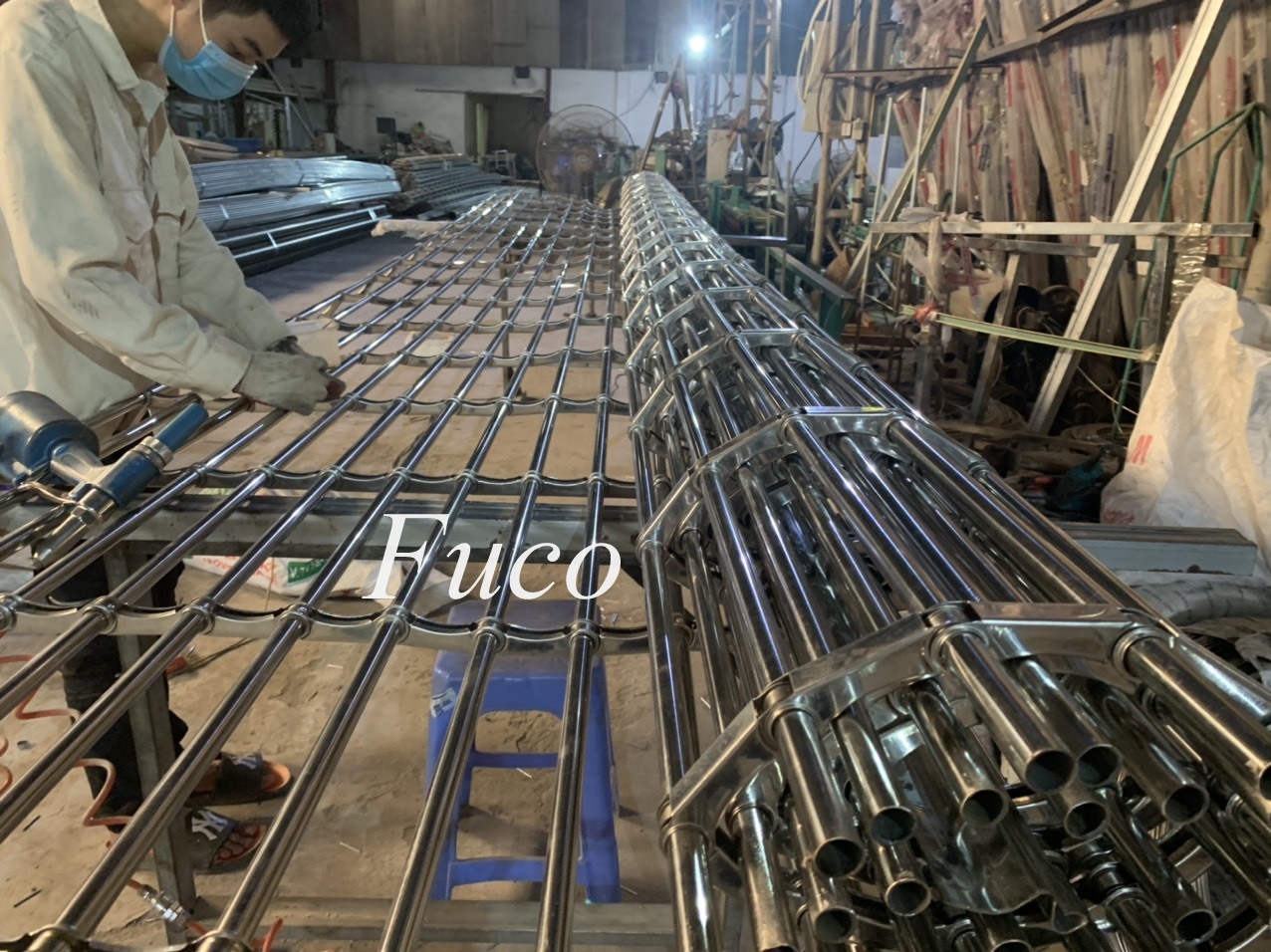 Cửa cuốn song ngang ống tròn 19 và phi 21, INOX 201 và INOX 304