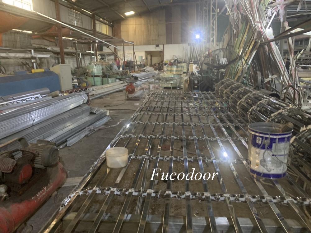 cửa cuốn lưới song ngang Inox giá