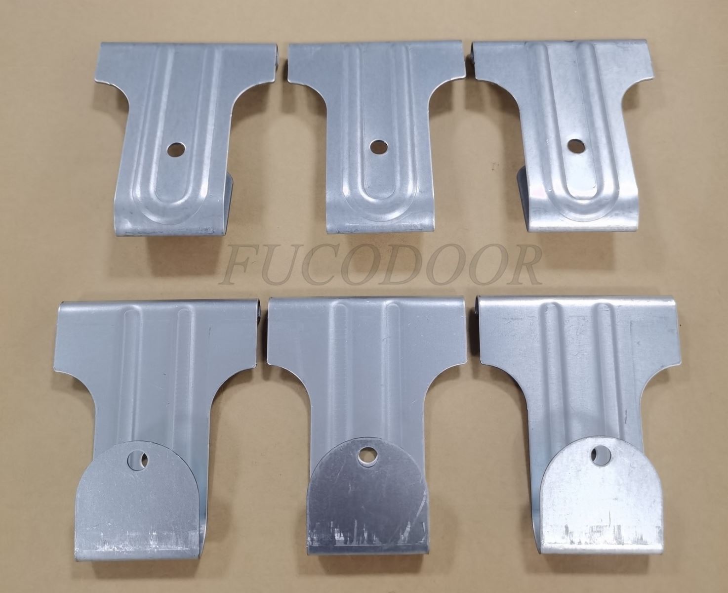 móc lá đầu cửa cuốn thép cửa cuốn lò xo lá Fuco, kéo tay