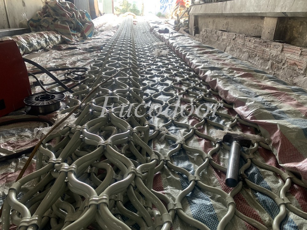 Cửa cuốn mắt võng sơn tĩnh điện Fucodoor, lớn nhất