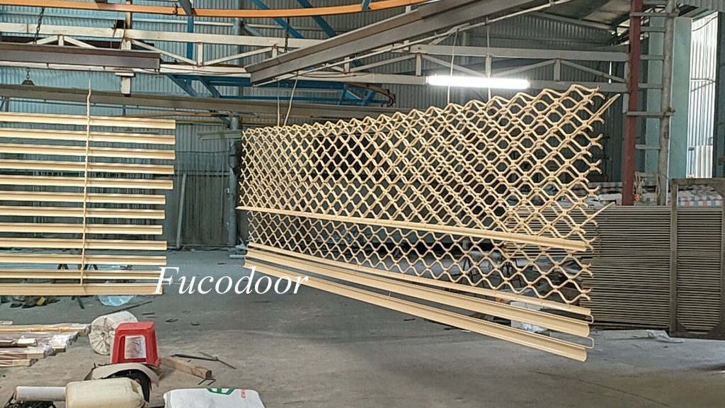 Cửa cuốn lưới mắt võng sơn tĩnh điện 