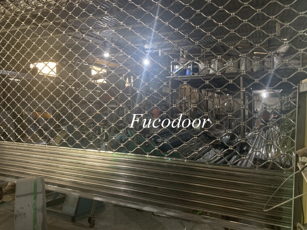 Cửa Cuốn Mắc Võng (Mắt Cáo)