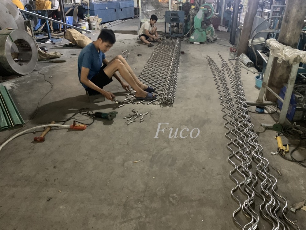 cửa cuốn mắt võng inox 304 tại hà nội