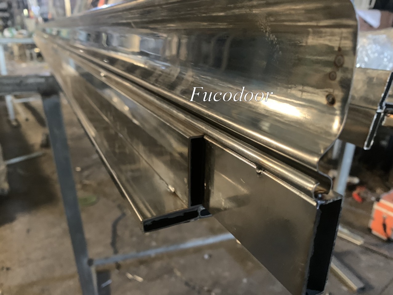 Cửa cuốn mắt võng INOX 304 ống phi 12.7
