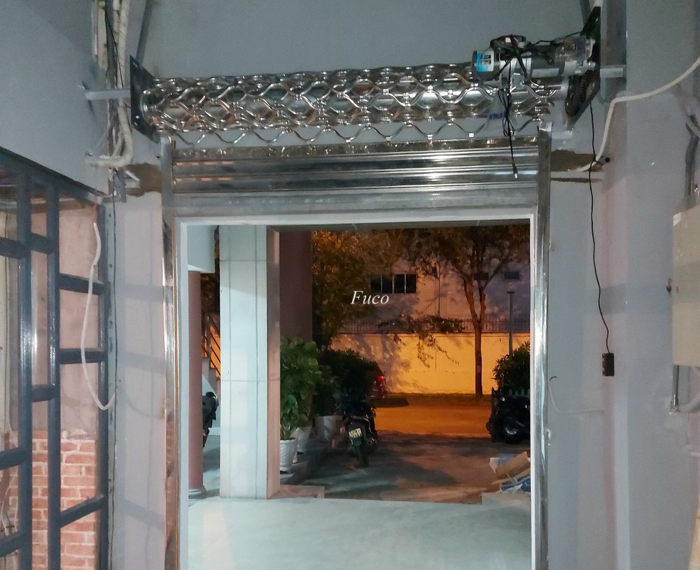 Cửa cuốn mắc võng, Cửa lưới mắt võng