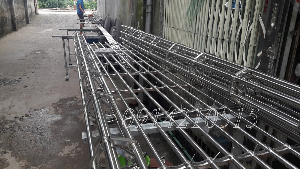 cửa cuốn song ngang aeon mall