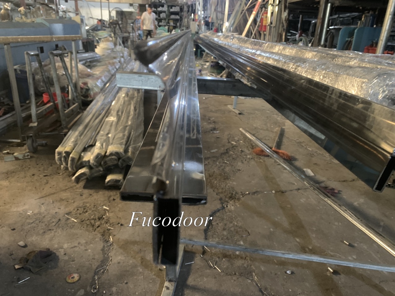 Cửa cuốn mắt võng INOX 304 ống phi 12.7
