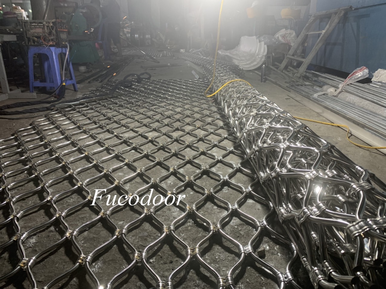 Bảng Báo Giá Cửa Cuốn Mắc Võng, Mắt Võng, Mắt Cáo, inox