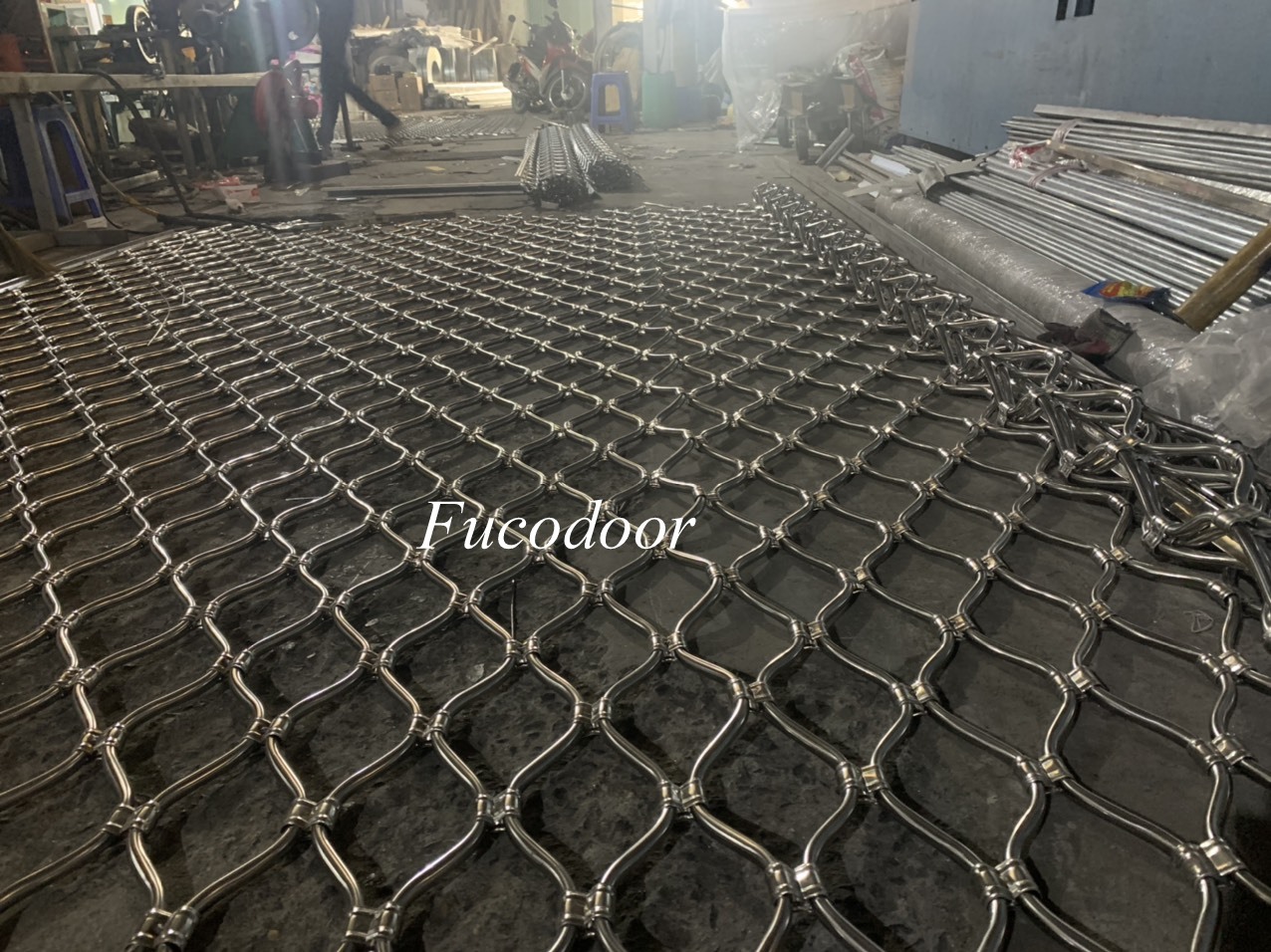 Báo giá cửa cuốn mắt lưới, cửa cuốn mắt võng