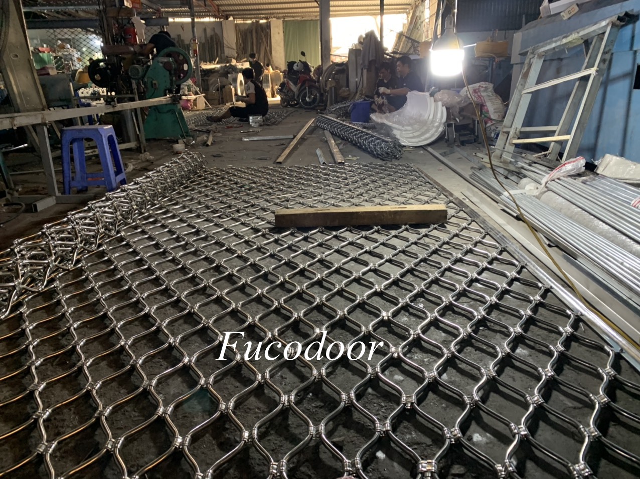 Báo giá cửa cuốn mắt lưới, cửa cuốn mắt võng