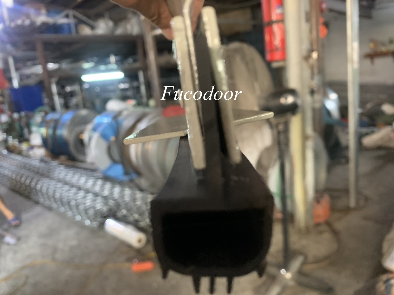 Nhà máy sản xuất cửa cuốn mắt võng, cửa cuốn mắt lưới