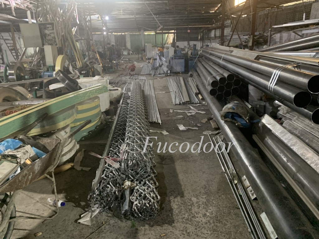 cửa cuốn mắt võng sơn tĩnh điện