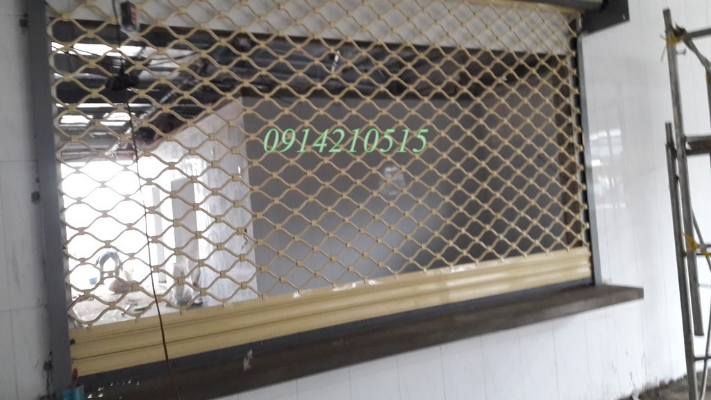 Báo giá cửa cuốn mắt võng