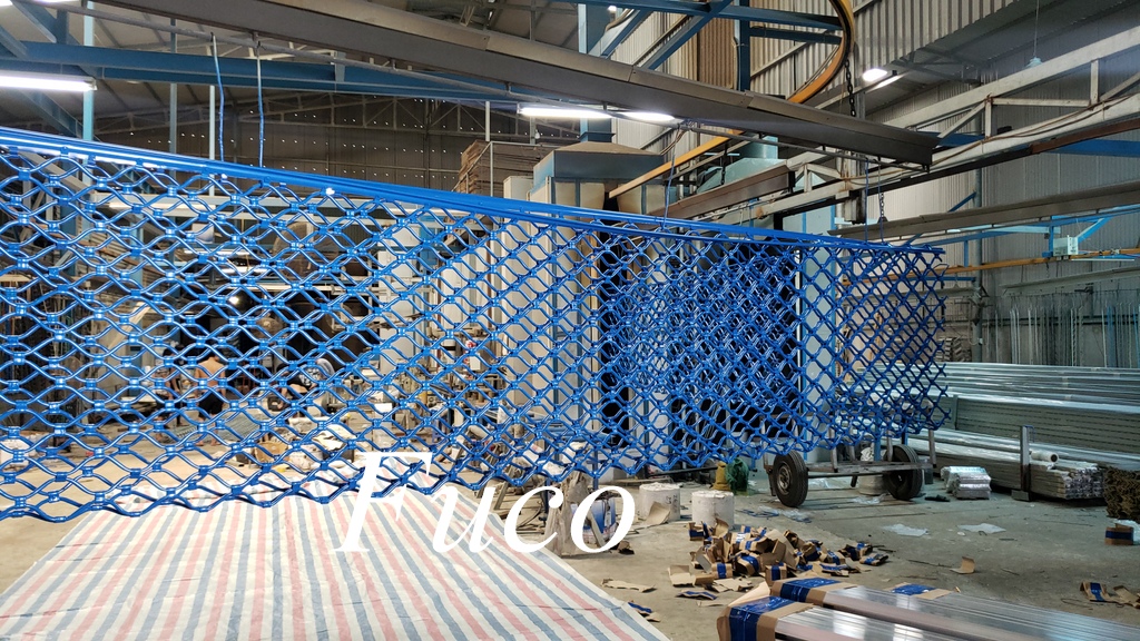 Cửa cuốn lưới mắt võng sơn tĩnh điện