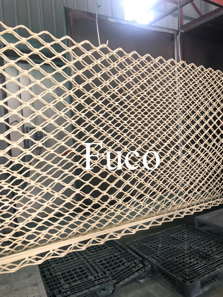 Cửa cuốn mắt võng sơn tĩnh điện, cửa cuốn mắt lưới sơn tĩnh điện cao cấp 