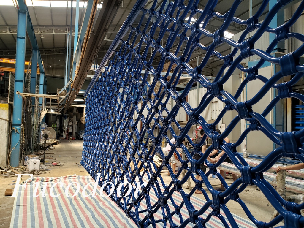 Cửa cuốn mắc võng, Cửa lưới mắt võng